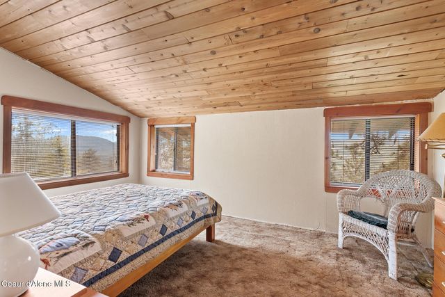 912 Otts RD, Sagle, ID 83860