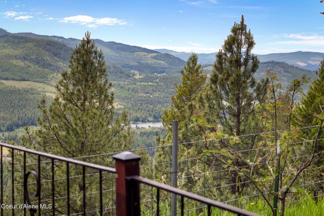 912 Otts RD, Sagle, ID 83860