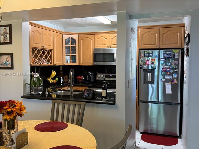 9716 Hammocks Boulevard 101, Miami, FL 33196