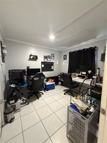 9716 Hammocks Boulevard 101, Miami, FL 33196