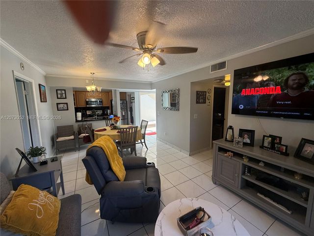 9716 Hammocks Boulevard 101, Miami, FL 33196