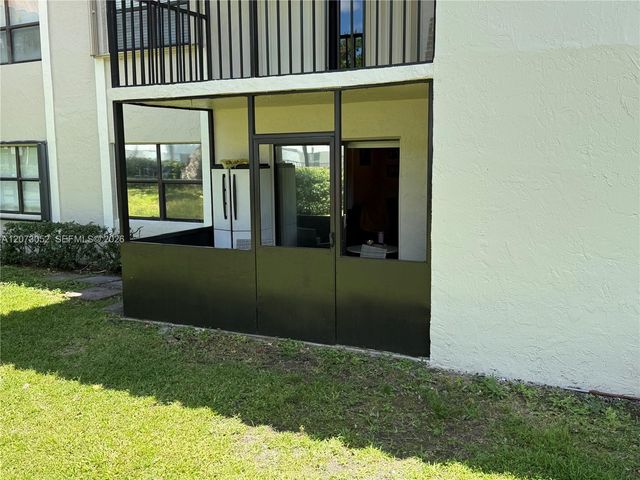 9716 Hammocks Boulevard 101, Miami, FL 33196