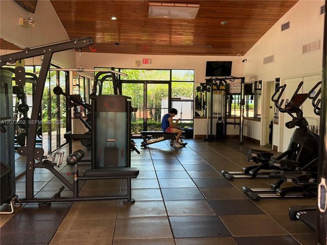 9716 Hammocks Boulevard 101, Miami, FL 33196