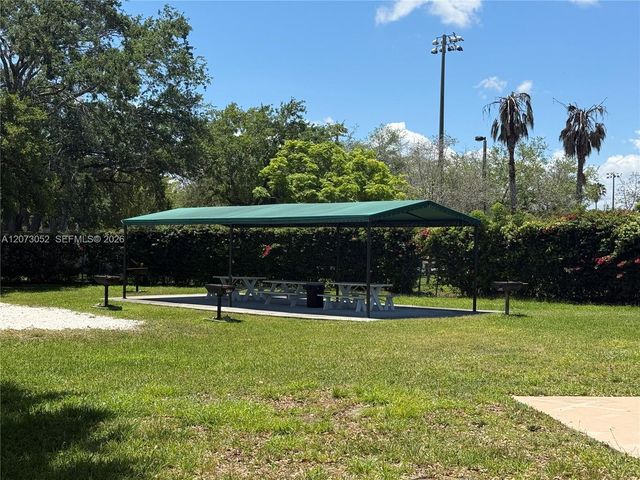9716 Hammocks Boulevard 101, Miami, FL 33196