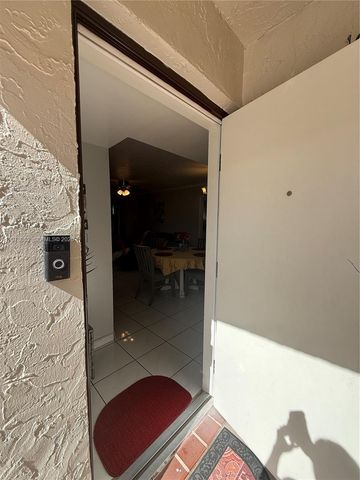 9716 Hammocks Boulevard 101, Miami, FL 33196