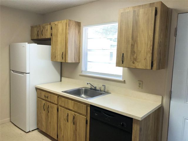 308 W CRESCENT DRIVE 2, Lakeland, FL 33805