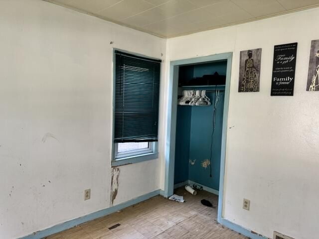 5026 N 60th STREET, Milwaukee, WI 53218