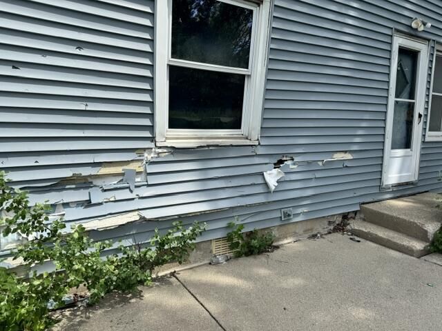 5026 N 60th STREET, Milwaukee, WI 53218