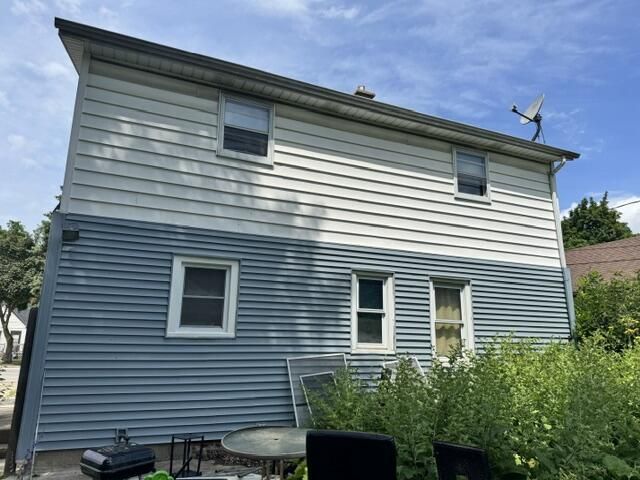 5026 N 60th STREET, Milwaukee, WI 53218