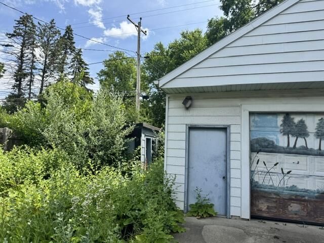 5026 N 60th STREET, Milwaukee, WI 53218