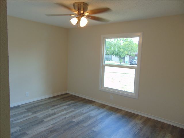 10135 San Juan Avenue, Dallas, TX 75228