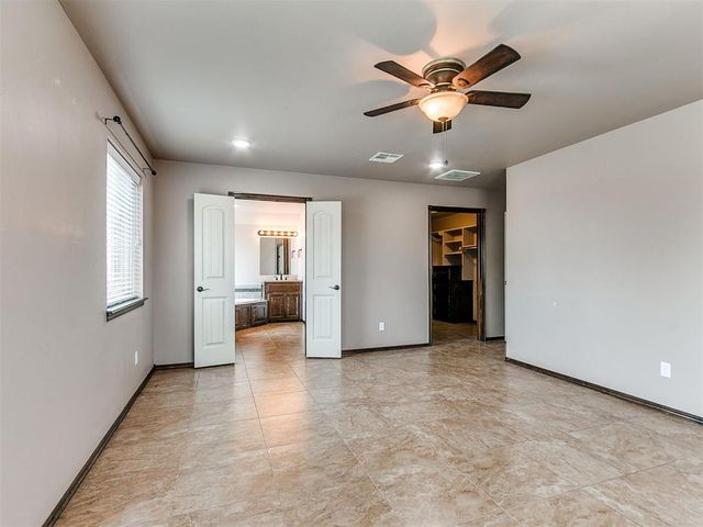 613 SW 7th St., S.W. 7th St., Moore, OK 73160