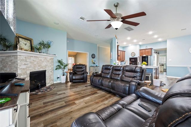 6810 Arlington Drive, Manvel, TX 77578