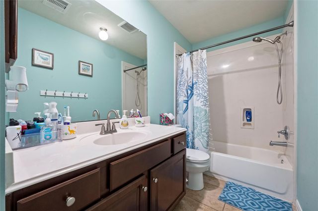6810 Arlington Drive, Manvel, TX 77578
