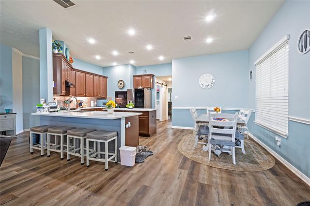 6810 Arlington Drive, Manvel, TX 77578