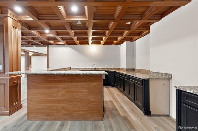 2541 Plum Creek Court, Oakland, MI 48363