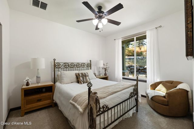 37511 E HAYDEN LAKE RD, Hayden, ID 83835