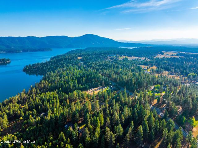 37511 E HAYDEN LAKE RD, Hayden, ID 83835