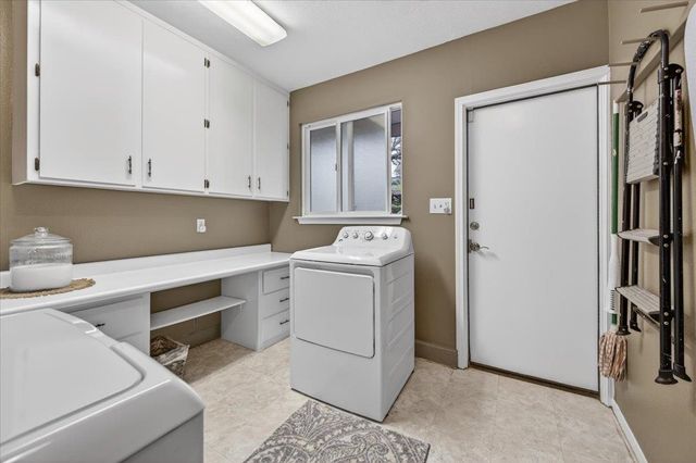 31814 Lockwood Lane, Prather, CA 93651