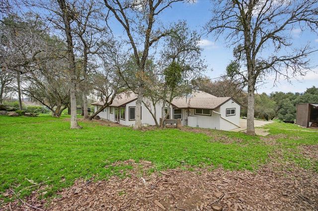 31814 Lockwood Lane, Prather, CA 93651