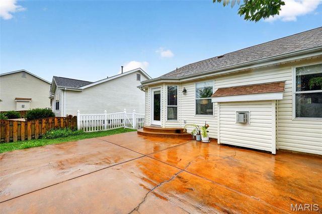 1970 Briarfield Drive, Lake St Louis, MO 63367