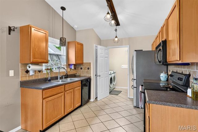 1970 Briarfield Drive, Lake St Louis, MO 63367