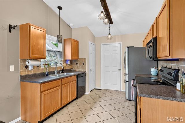 1970 Briarfield Drive, Lake St Louis, MO 63367