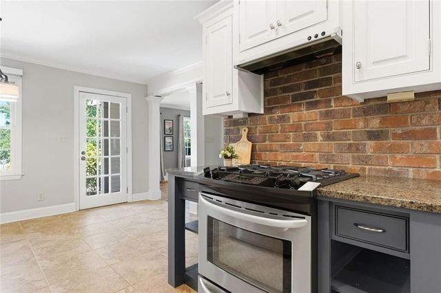 241 Angla Drive SE, Smyrna, GA 30082