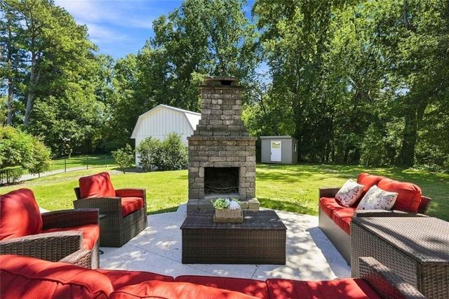 241 Angla Drive SE, Smyrna, GA 30082
