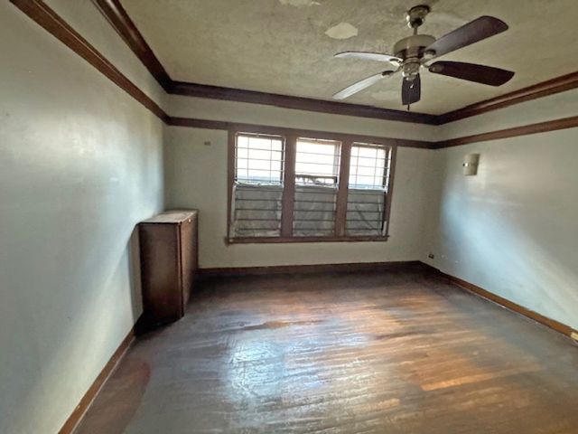 938 N Leamington Avenue, Chicago, IL 60651