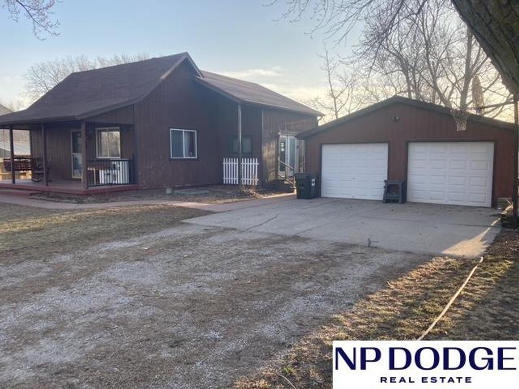 230 N 5th Street, Ulysses, NE 68669