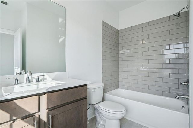 4235 Millcroft Place 205, Buford, GA 30518