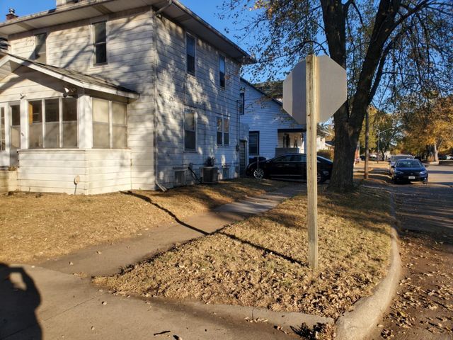 800 Riehl Street, Waterloo, IA 50703