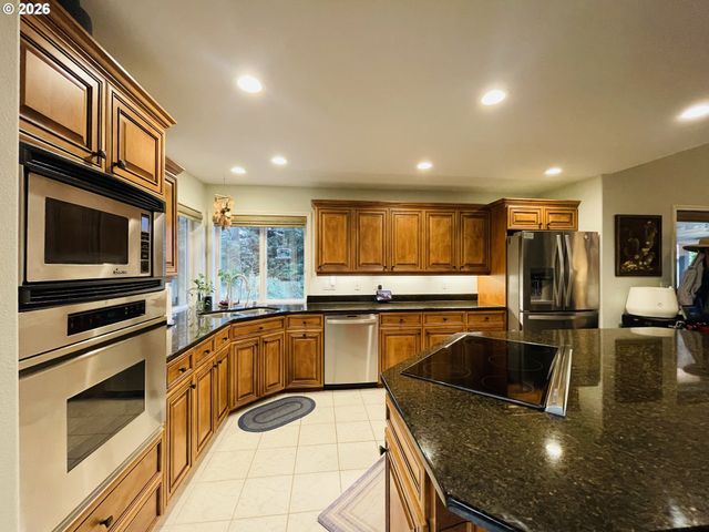 1709 Nw 86TH Way, Vancouver, WA 98665