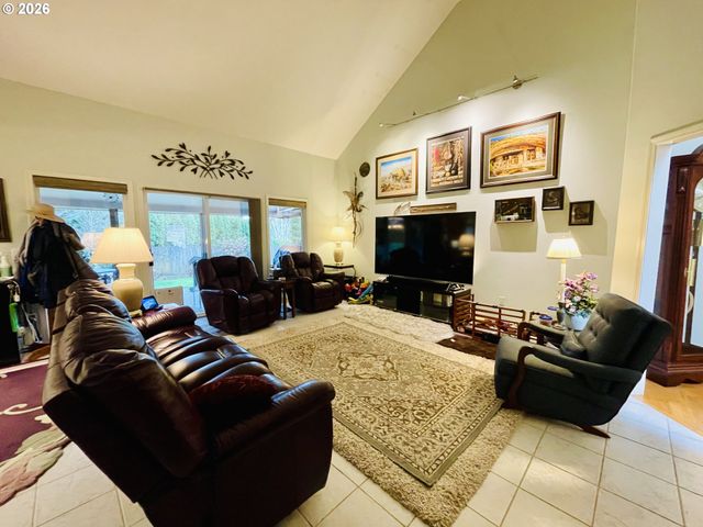 1709 Nw 86TH Way, Vancouver, WA 98665