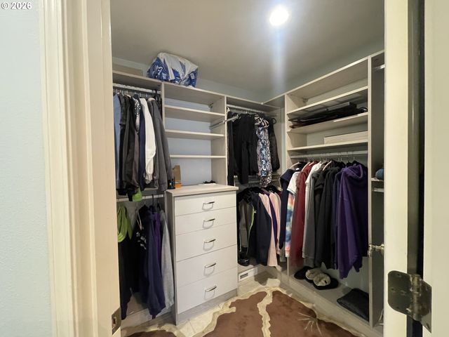 1709 Nw 86TH Way, Vancouver, WA 98665