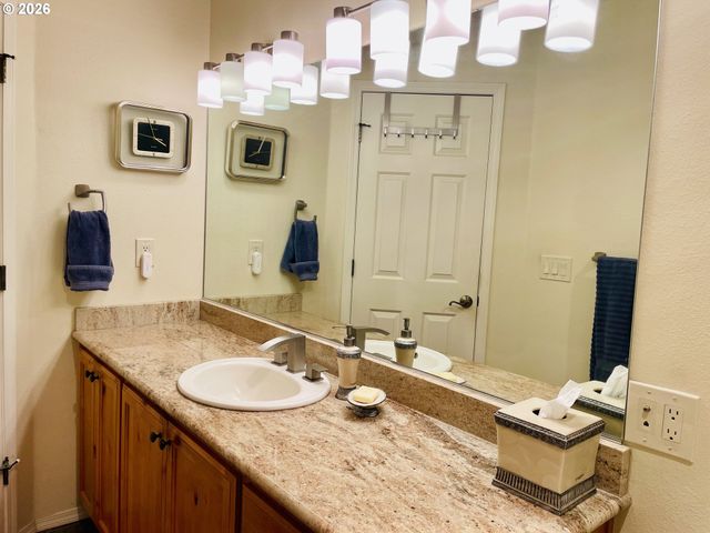 1709 Nw 86TH Way, Vancouver, WA 98665