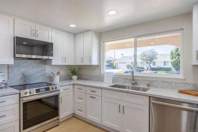16881 Bellota Dr, San Diego, CA 92128