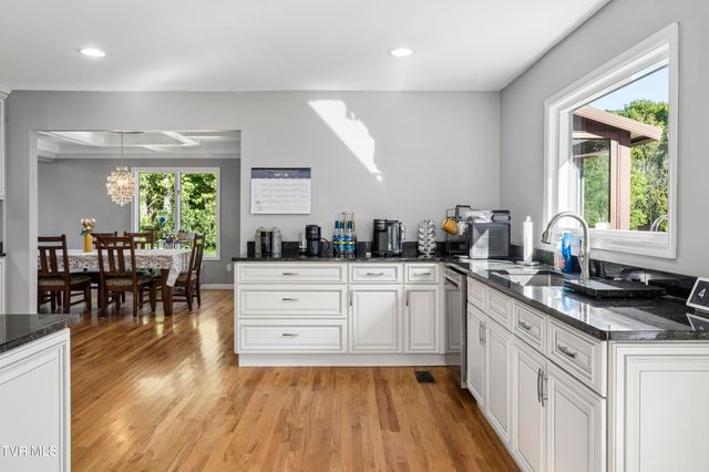 4604 Stillwood Court, Kingsport, TN 37664