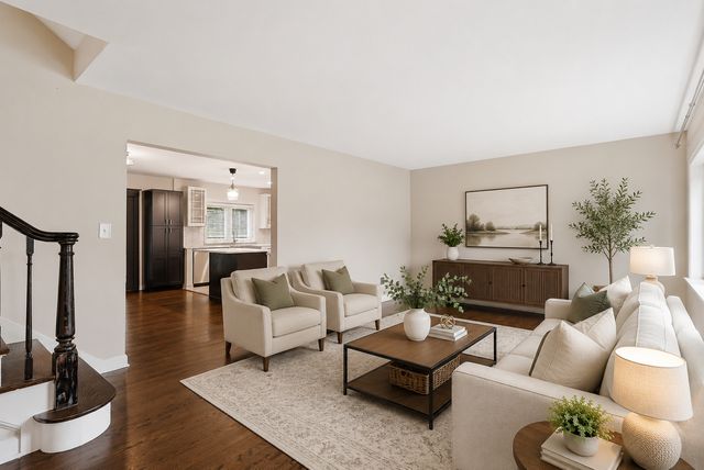 7 Park Road Court, Lombard, IL 60148