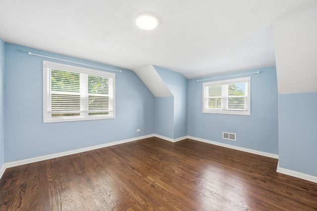 7 Park Road Court, Lombard, IL 60148