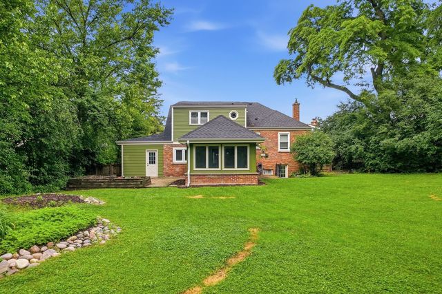7 Park Road Court, Lombard, IL 60148