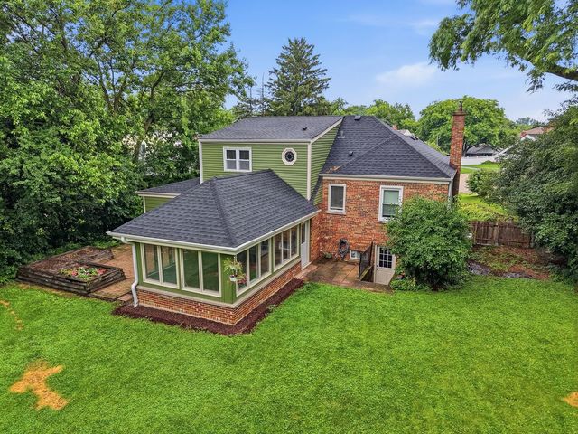 7 Park Road Court, Lombard, IL 60148