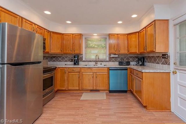 3035 Plantation Road, Winston-salem, NC 27105