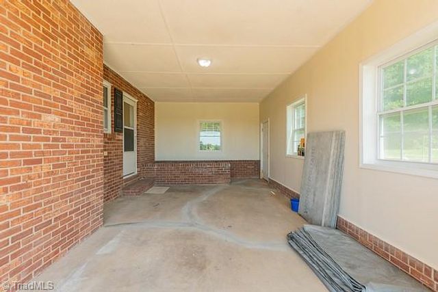 3035 Plantation Road, Winston-salem, NC 27105