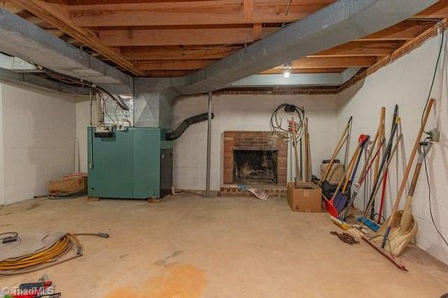 3035 Plantation Road, Winston-salem, NC 27105