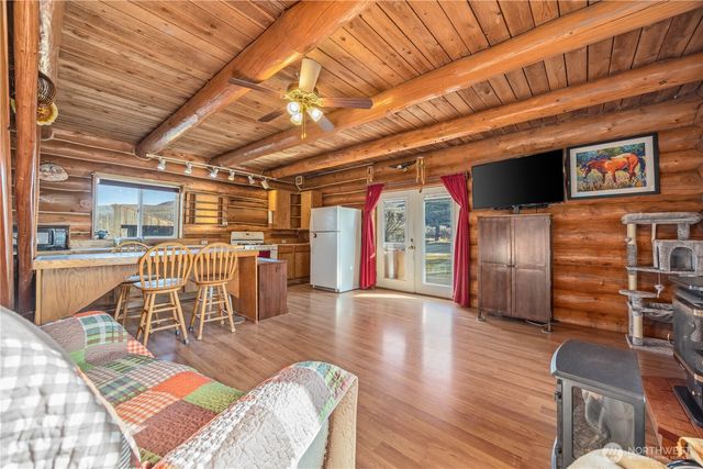 27538 C HWY 97, Malott, WA 98829