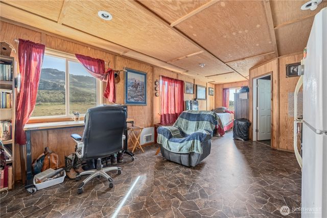 27538 C HWY 97, Malott, WA 98829