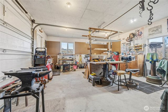 27538 C HWY 97, Malott, WA 98829