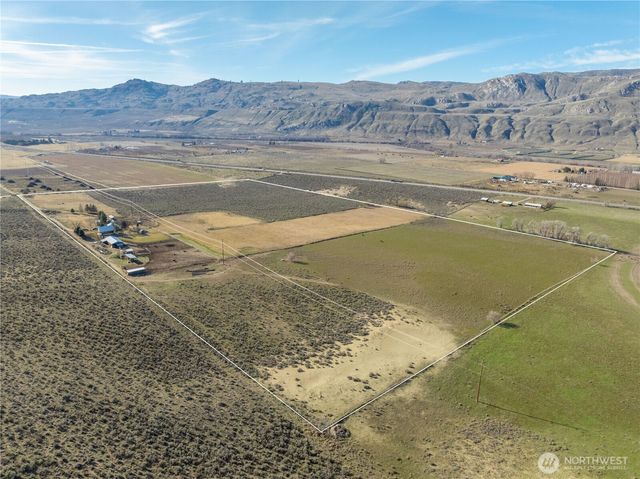 27538 C HWY 97, Malott, WA 98829